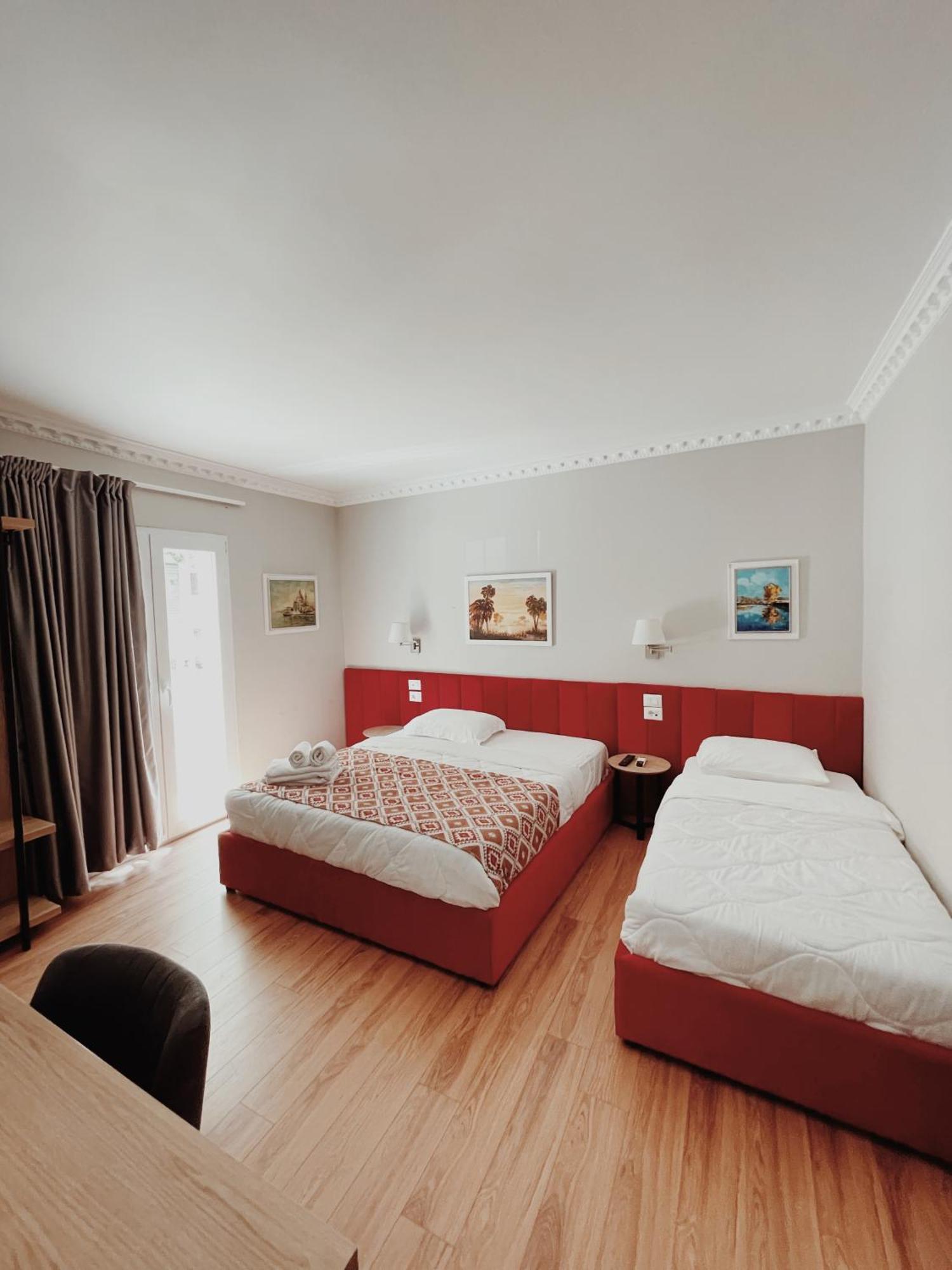 Ruby Palace Vlora Kültér fotó